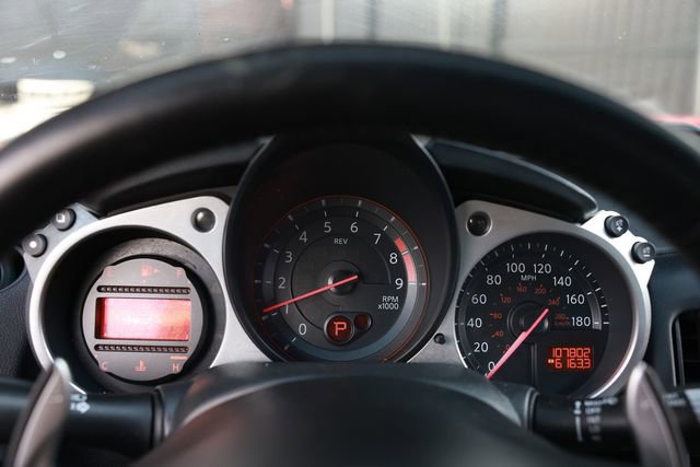 Used 2013 Nissan 370Z Touring RWD image 27