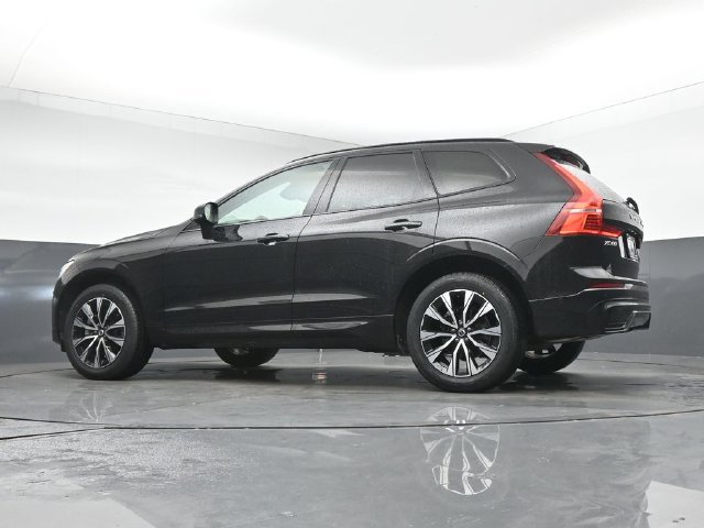 Used 2024 Volvo XC60 B5 Plus w/ Protection Package Premier AWD/4WD image 38