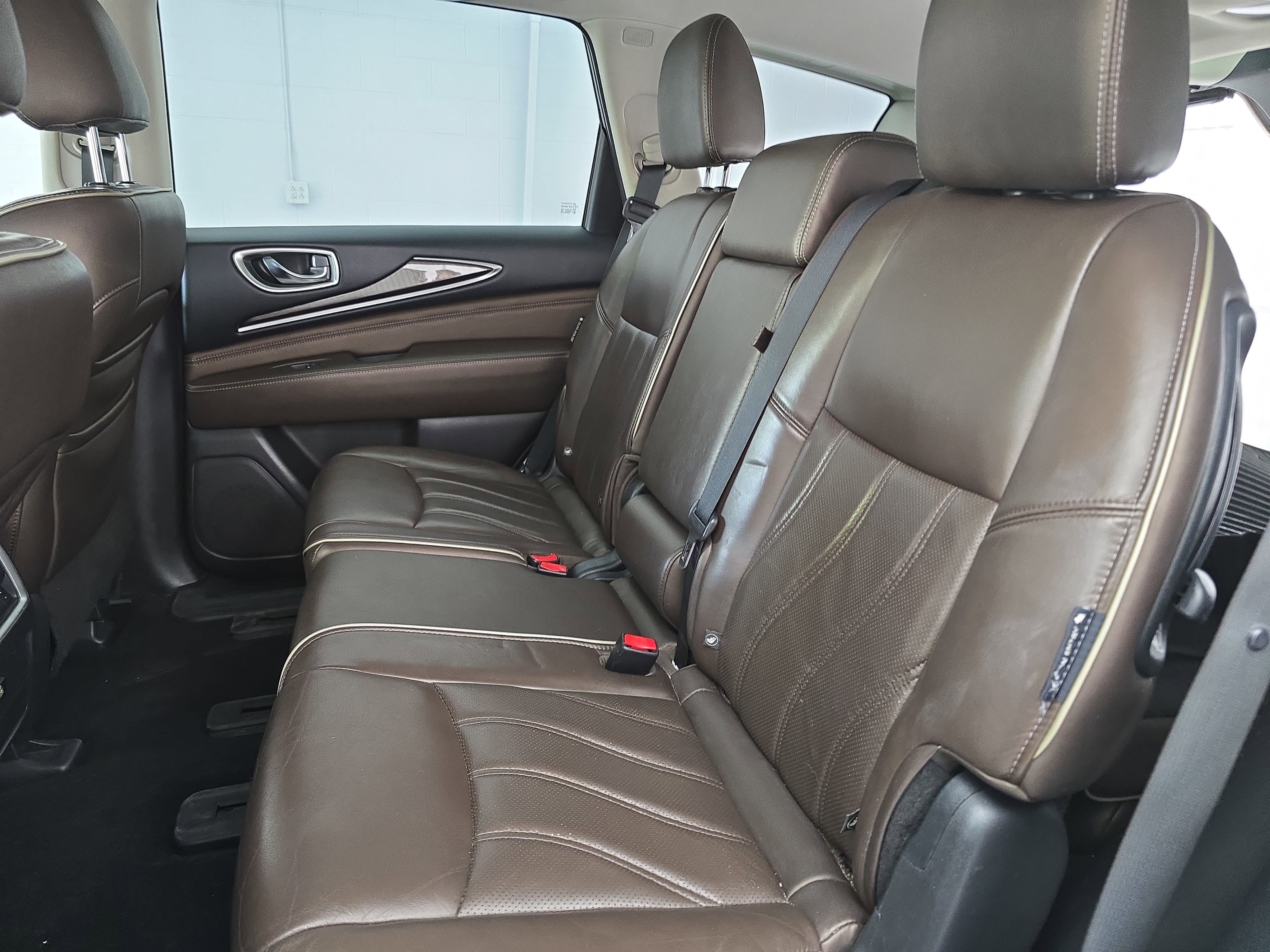Used 2019 INFINITI QX60 Luxe w/ Essential Package image 15