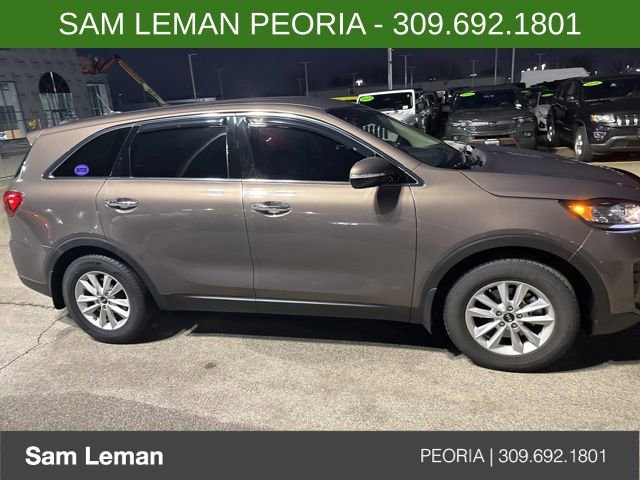 Used 2019 Kia Sorento LX image 4