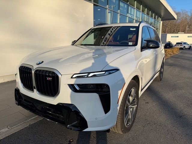 New 2026 BMW X7 M60i w/ Climate Comfort Package image 3