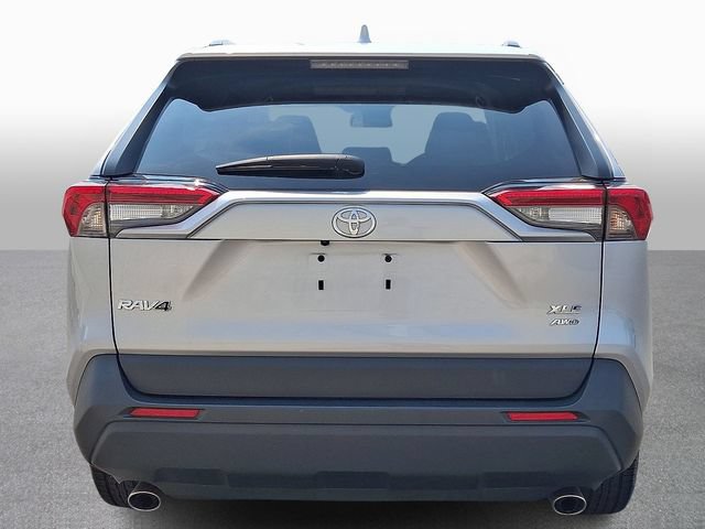Used 2024 Toyota RAV4 XLE AWD/4WD image 5
