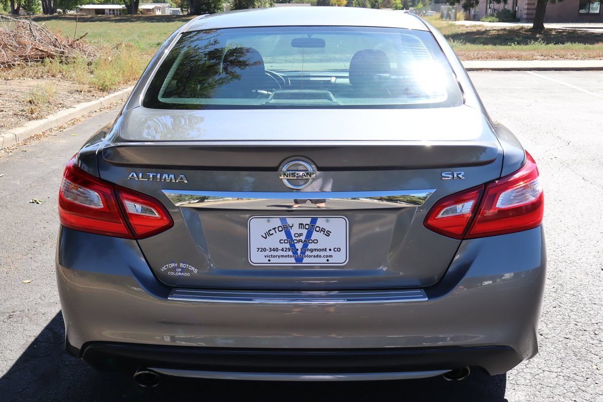 Used 2016 Nissan Altima 2.5 SR FWD image 6