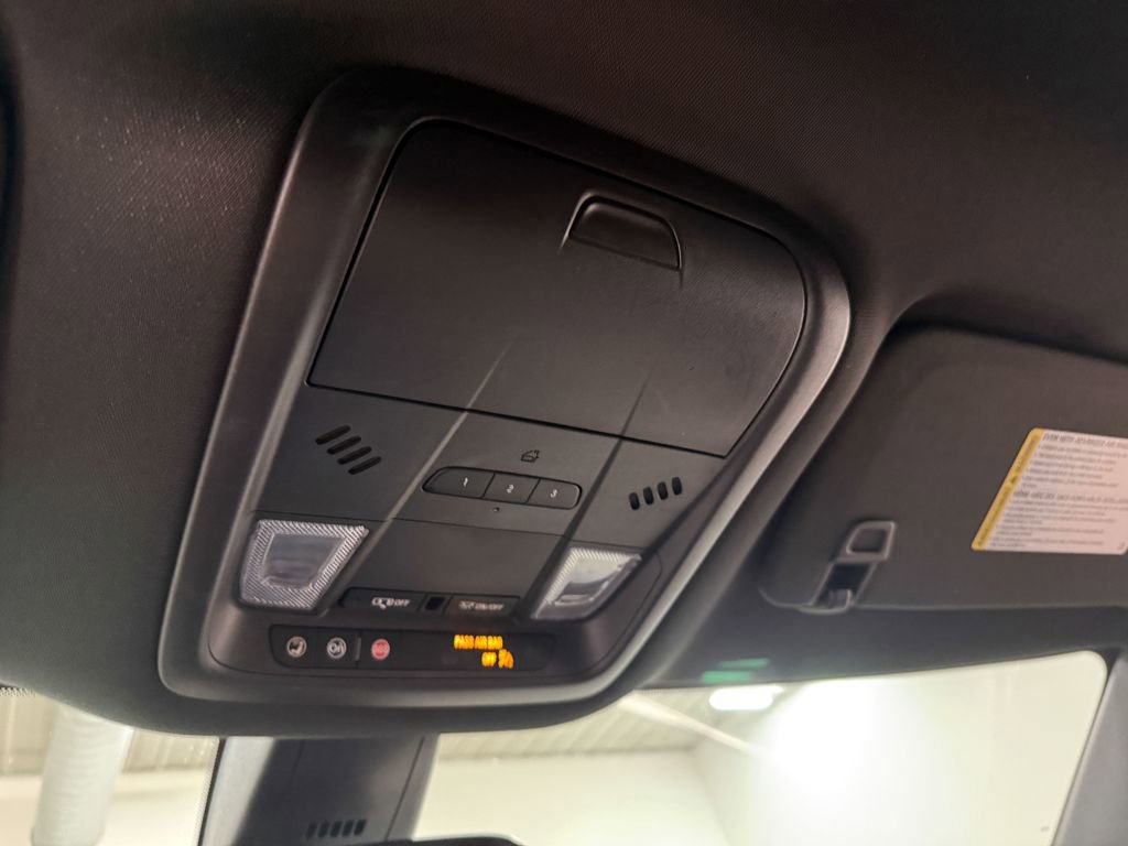 Used 2023 Buick Enclave Essence AWD/4WD image 84