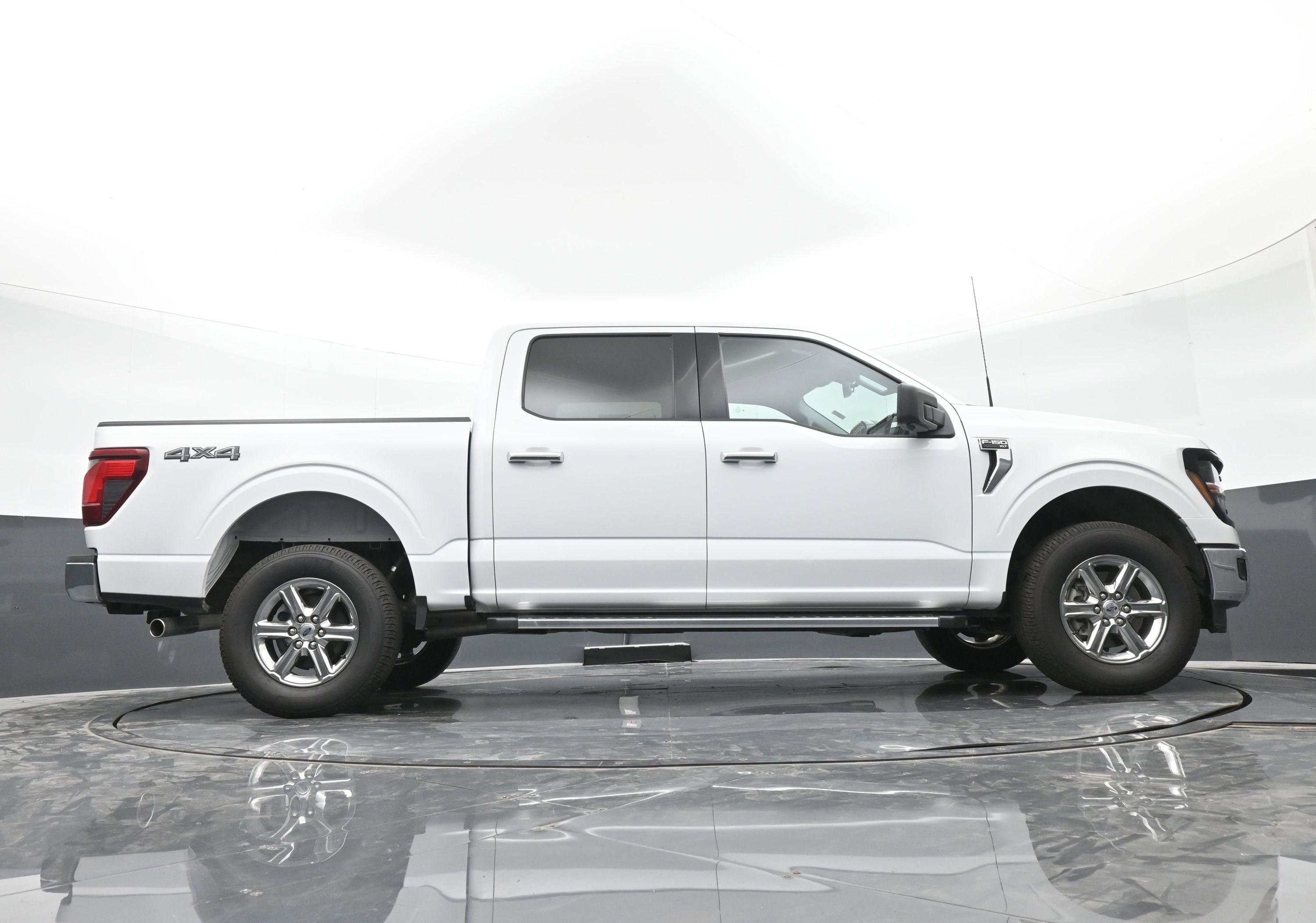 Used 2024 Ford F150 XLT image 45