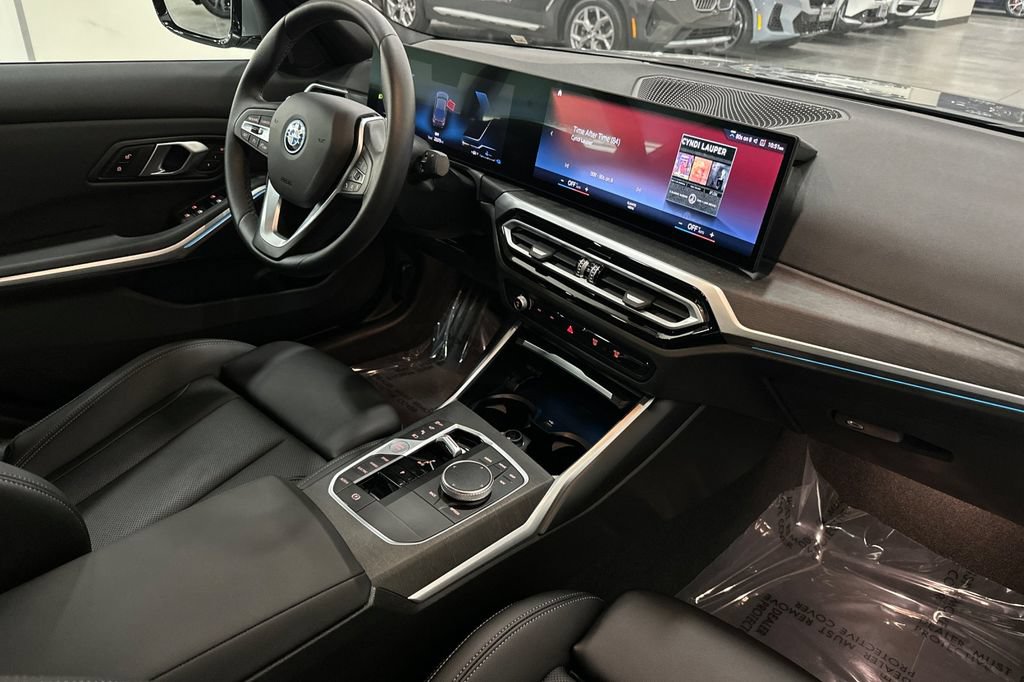 Used 2024 BMW 330e w/ Convenience Package RWD image 17