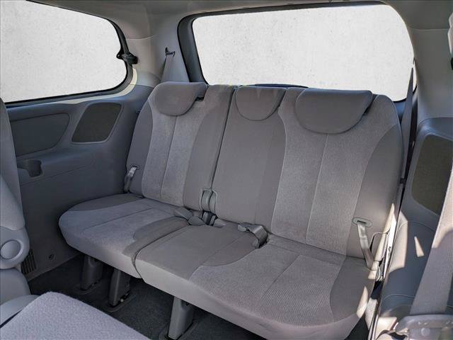 Used 2012 Kia Sedona LX FWD image 17
