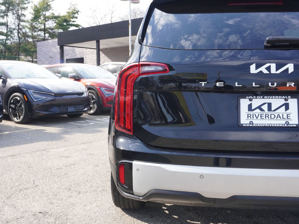 Used 2024 Kia Telluride S w/ S Sunroof Package image 16