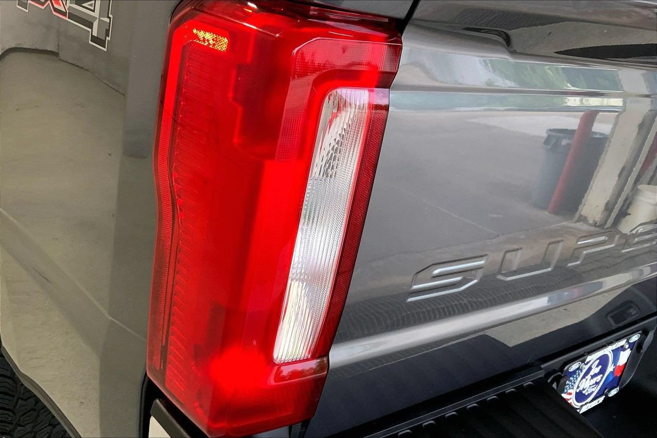 Used 2025 Ford F250 XLT AWD/4WD image 29