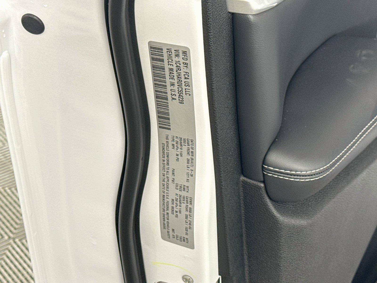 New 2027 Jeep Grand Cherokee 4WD image 25
