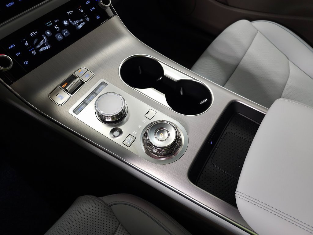 Used 2026 Genesis GV70 2.5T Advanced image 27