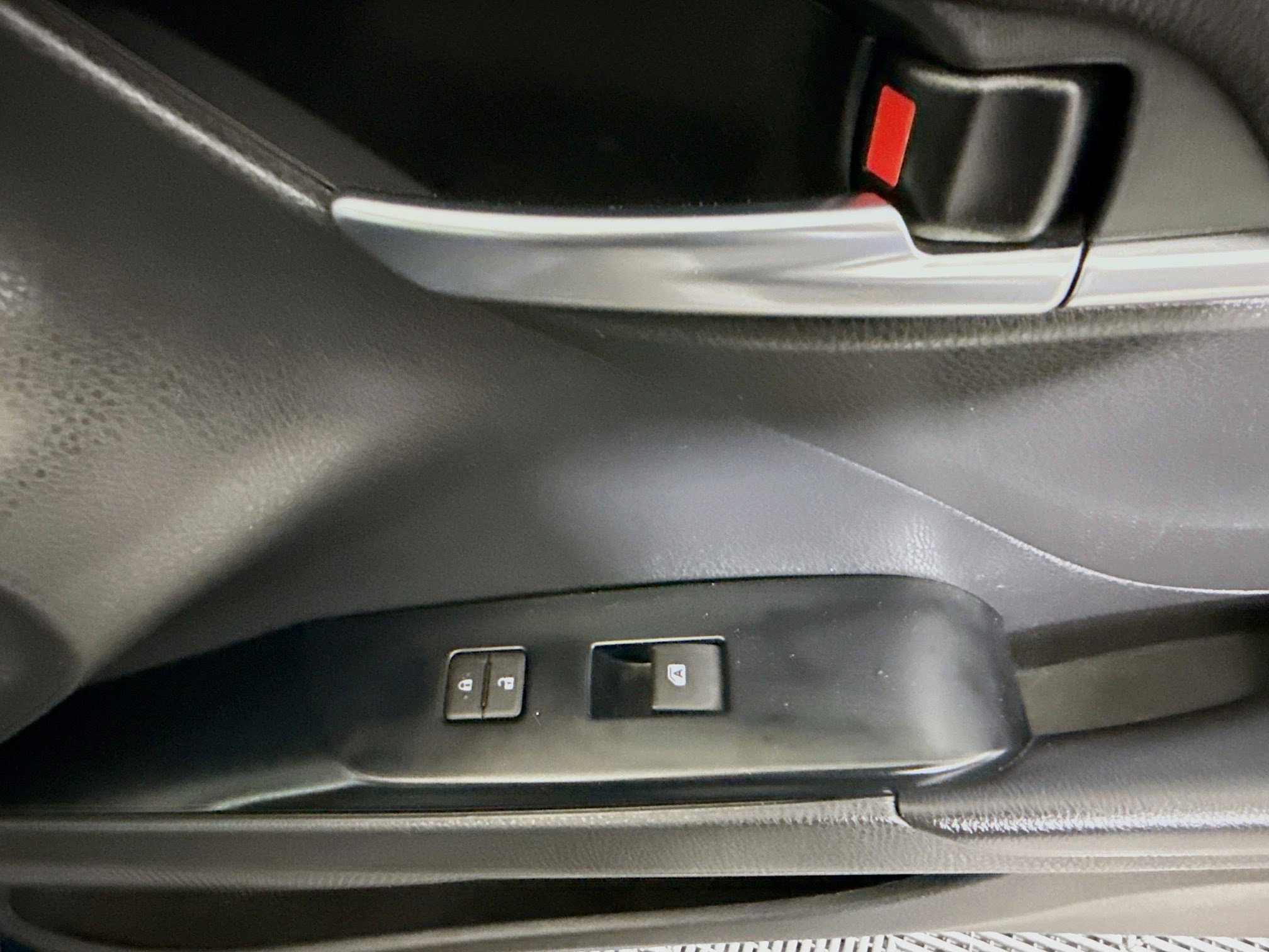 Used 2020 Toyota Camry SE FWD image 30