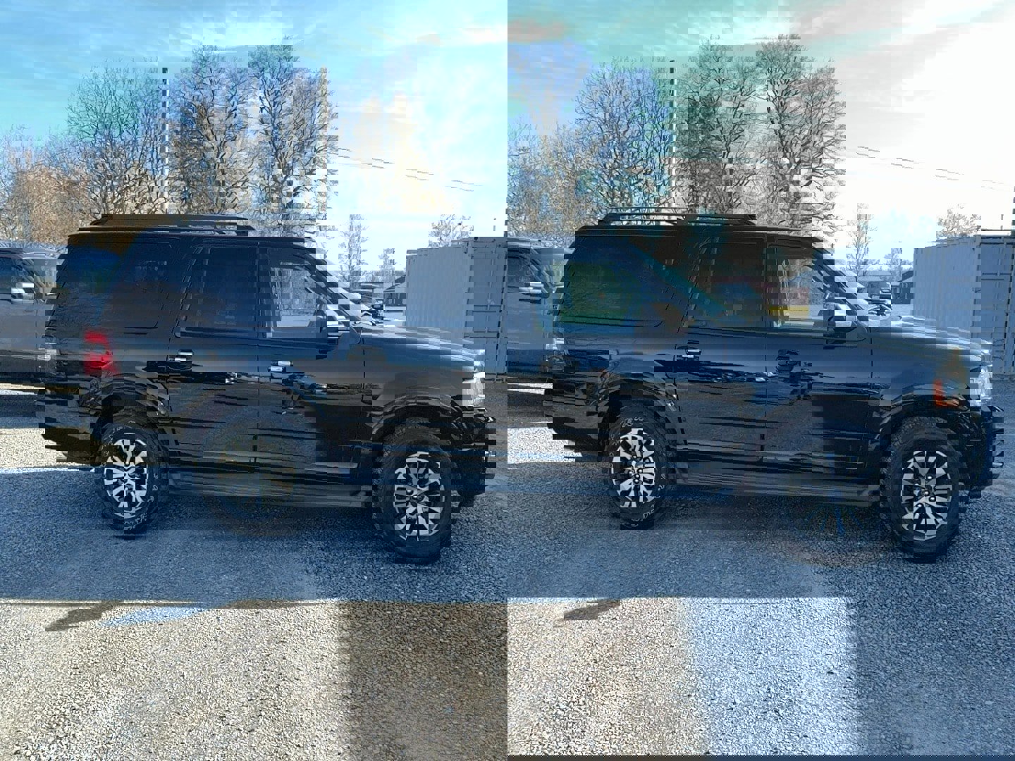 Used 2017 Ford Expedition EL XLT image 6