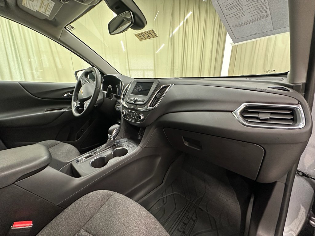 Used 2024 Chevrolet Equinox LT w/ LPO, Floor Liner Package image 17