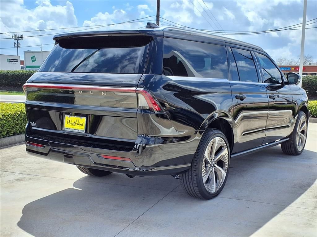 New 2026 Lincoln Navigator L Black Label image 2
