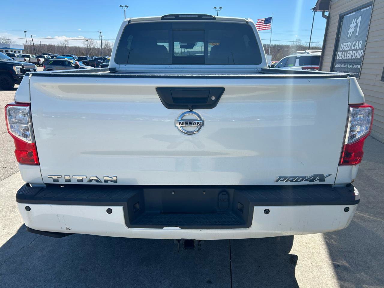 Used 2017 Nissan Titan Platinum Reserve image 6