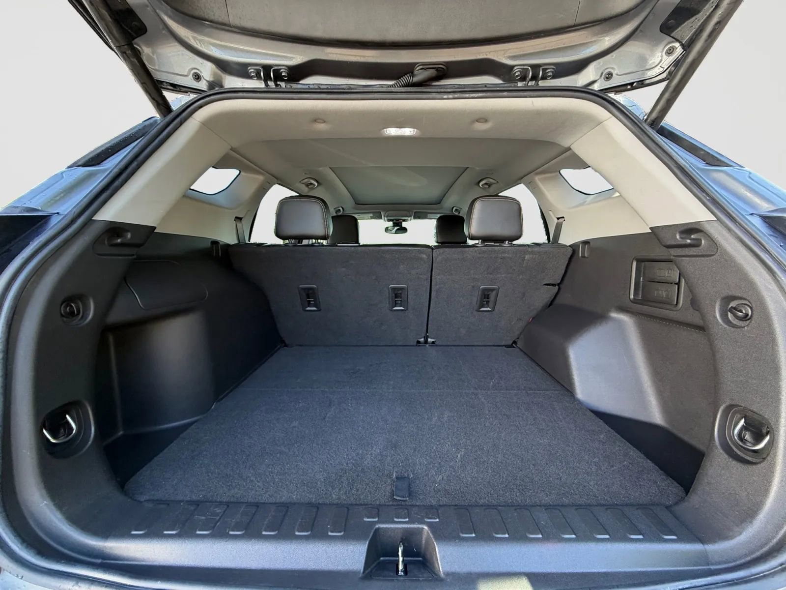 Used 2021 GMC Terrain SLT w/ Elevation Edition AWD/4WD image 16