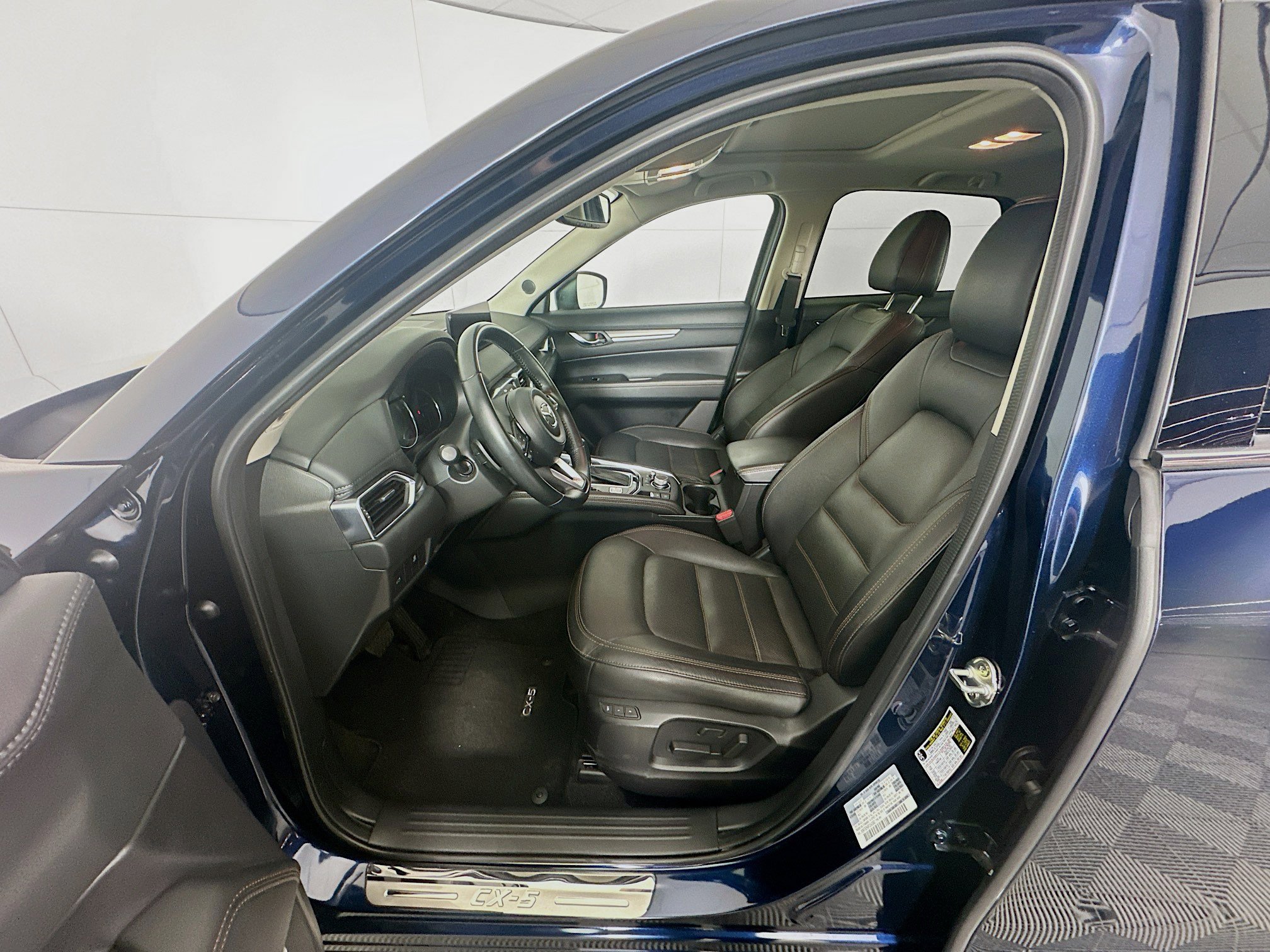 Used 2023 MAZDA CX-5 AWD 2.5 S w/ Premium Package image 13