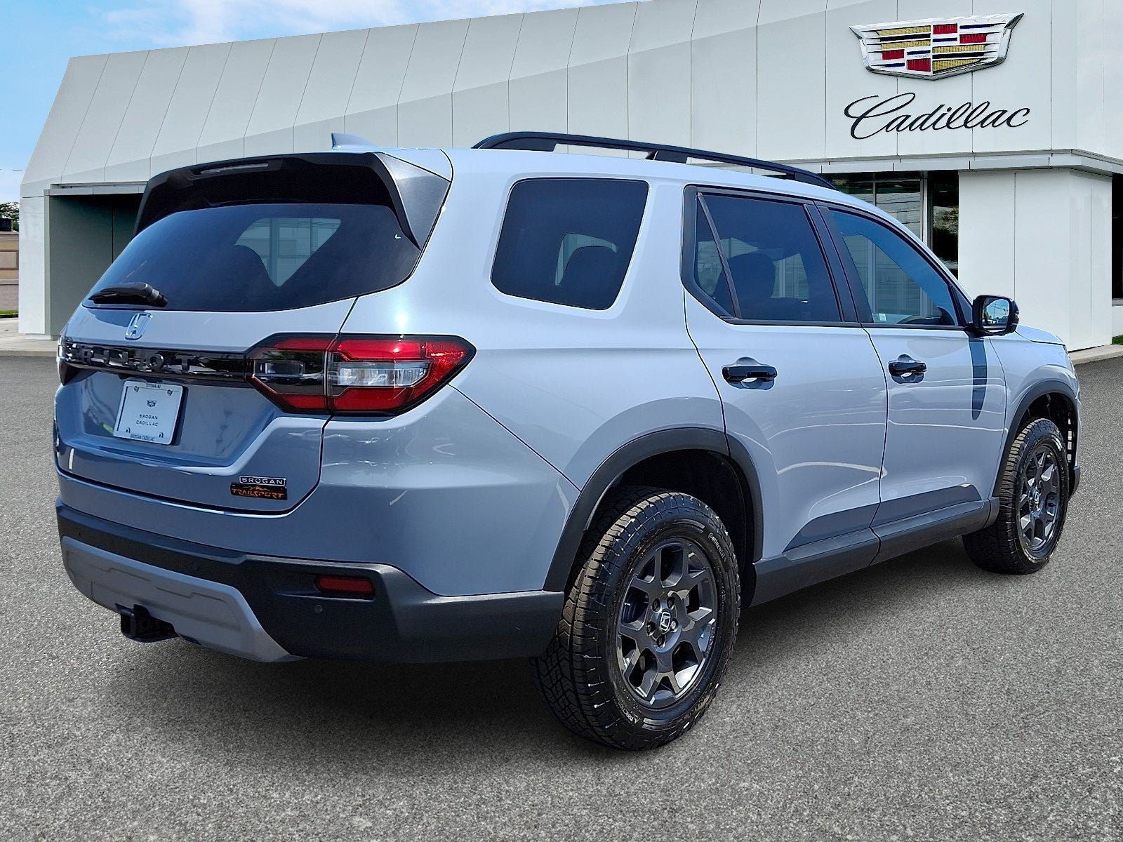 Used 2024 Honda Pilot TrailSport image 6
