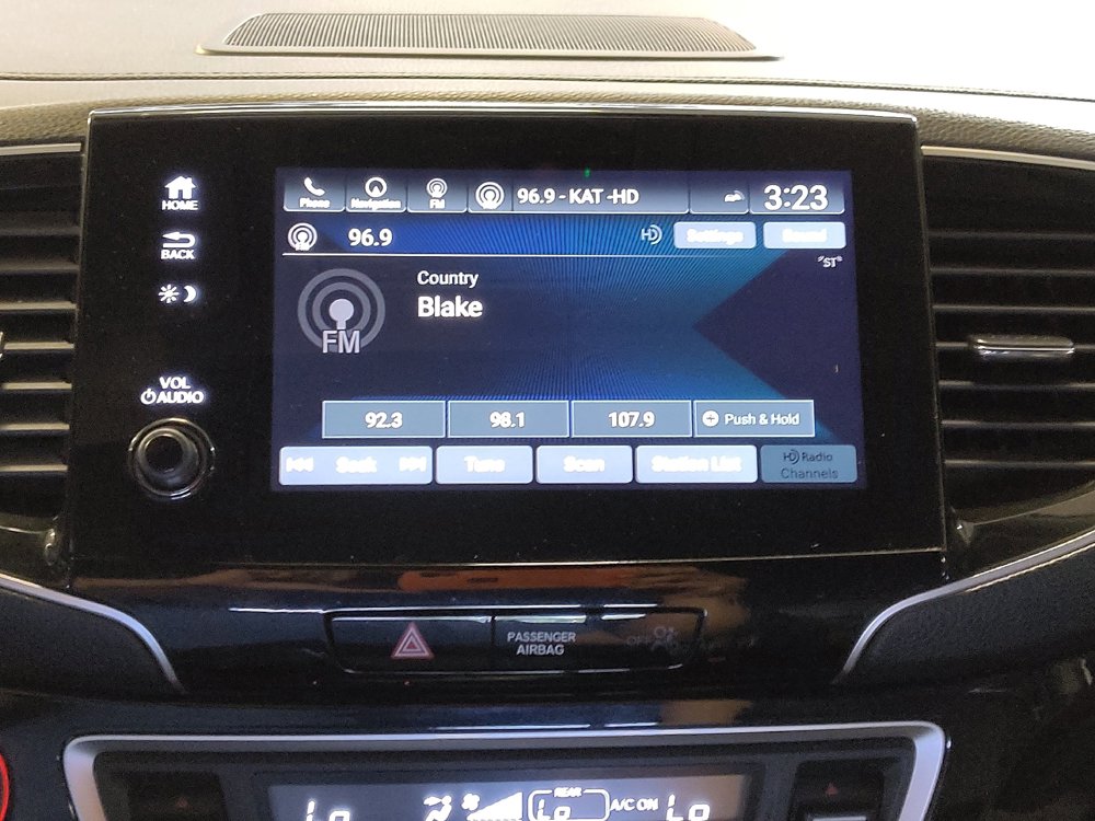 Used 2019 Honda Pilot Elite image 25