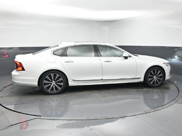 Used 2023 Volvo S90 B6 Plus w/ Protection Package AWD/4WD image 9