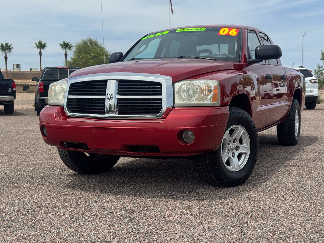 Used 2006 Dodge Dakota SLT AWD/4WD image 2