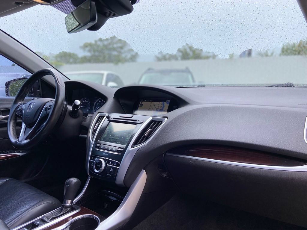 Used 2016 Acura TLX w/ Technology Package FWD image 18