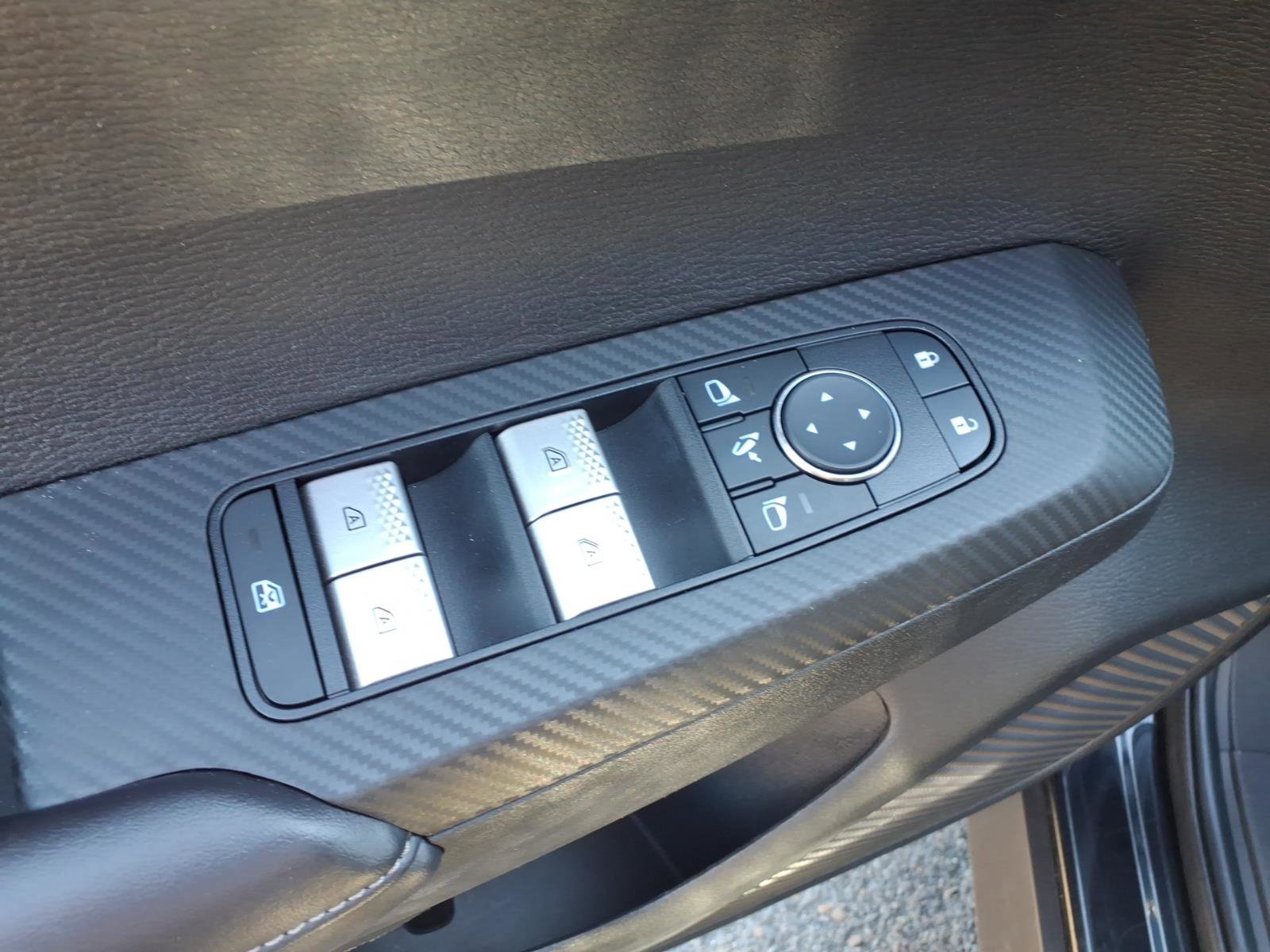 Used 2023 Mitsubishi Outlander SE image 24