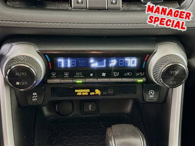 Used 2021 Toyota RAV4 XLE Premium image 19