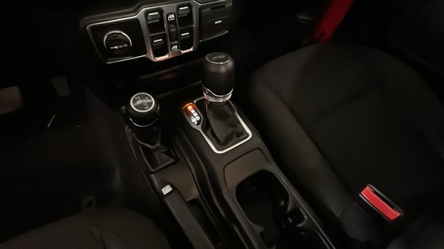 Used 2023 Jeep Wrangler Unlimited w/ Cold Weather Group AWD/4WD image 20