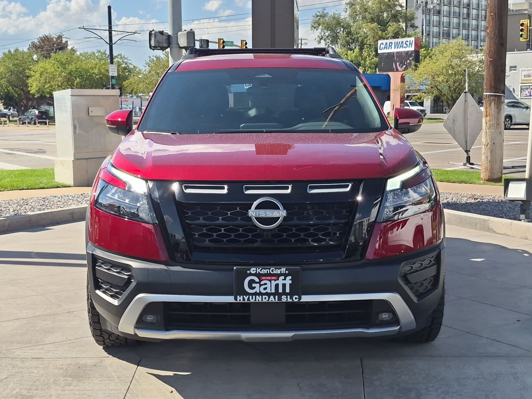 Used 2025 Nissan Pathfinder Rock Creek AWD/4WD image 11