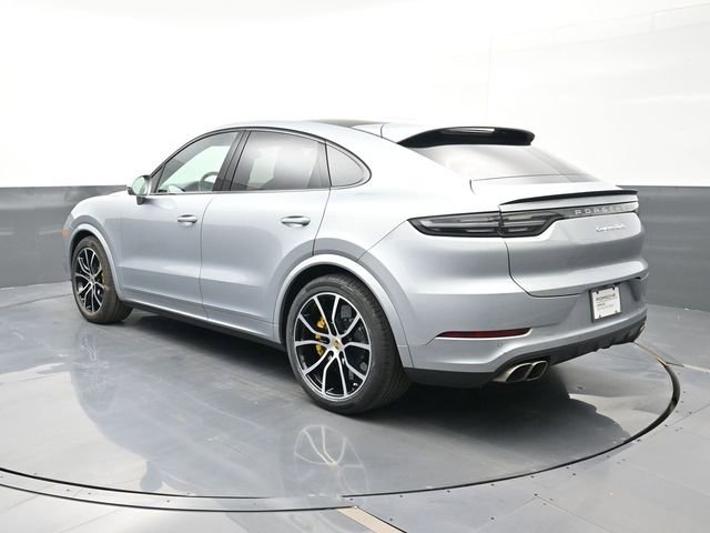 Certified 2022 Porsche Cayenne Turbo image 3