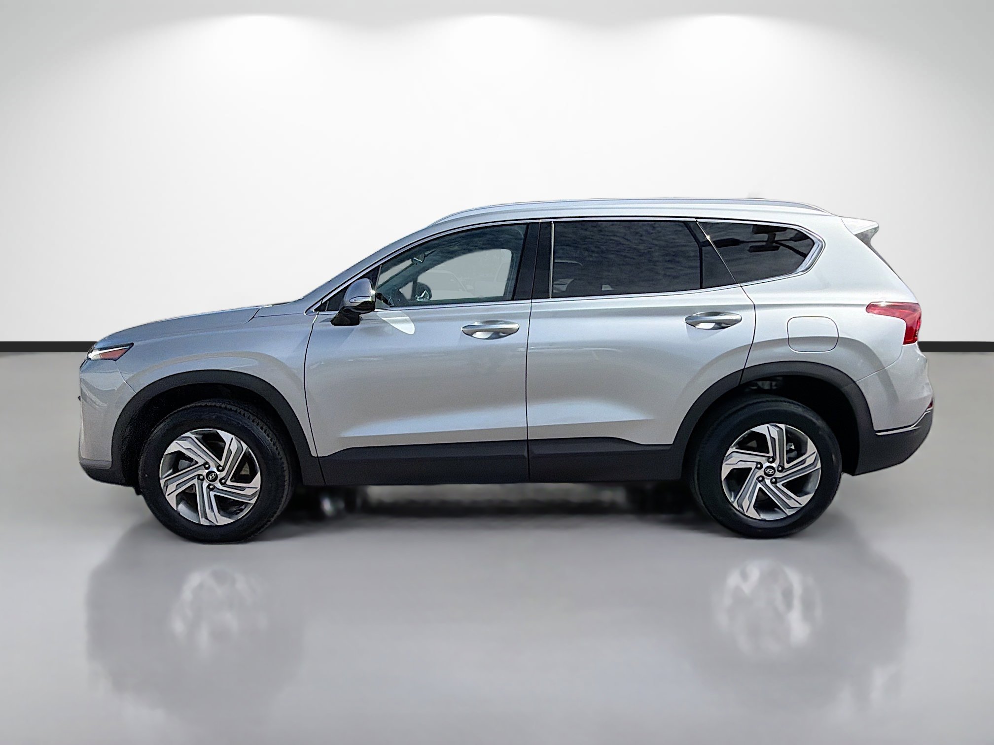 Used 2023 Hyundai Santa Fe SEL AWD/4WD image 2