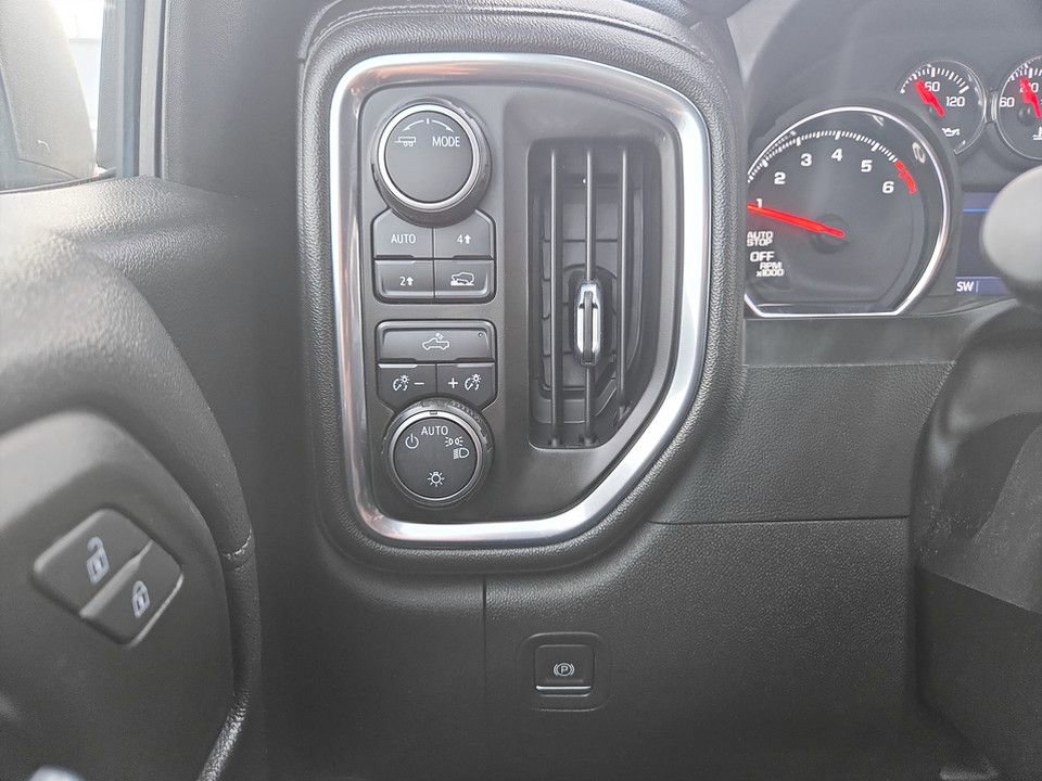 Used 2022 Chevrolet Silverado 1500 LT image 19