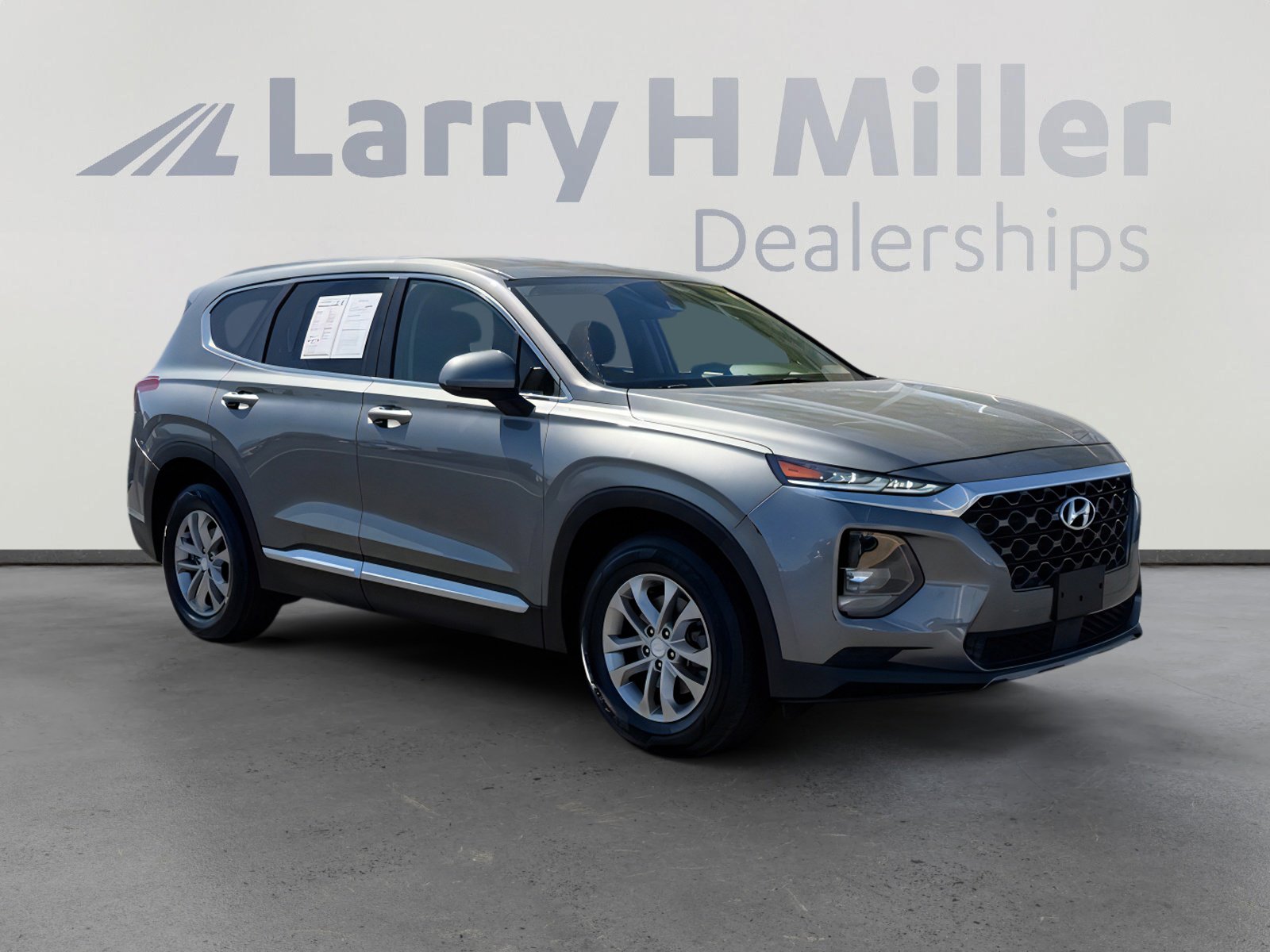Used 2020 Hyundai Santa Fe SE image 8