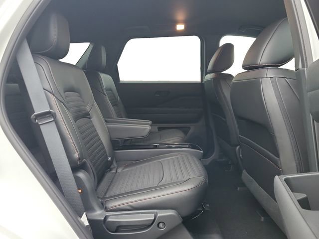 New 2025 Nissan Pathfinder Rock Creek image 26