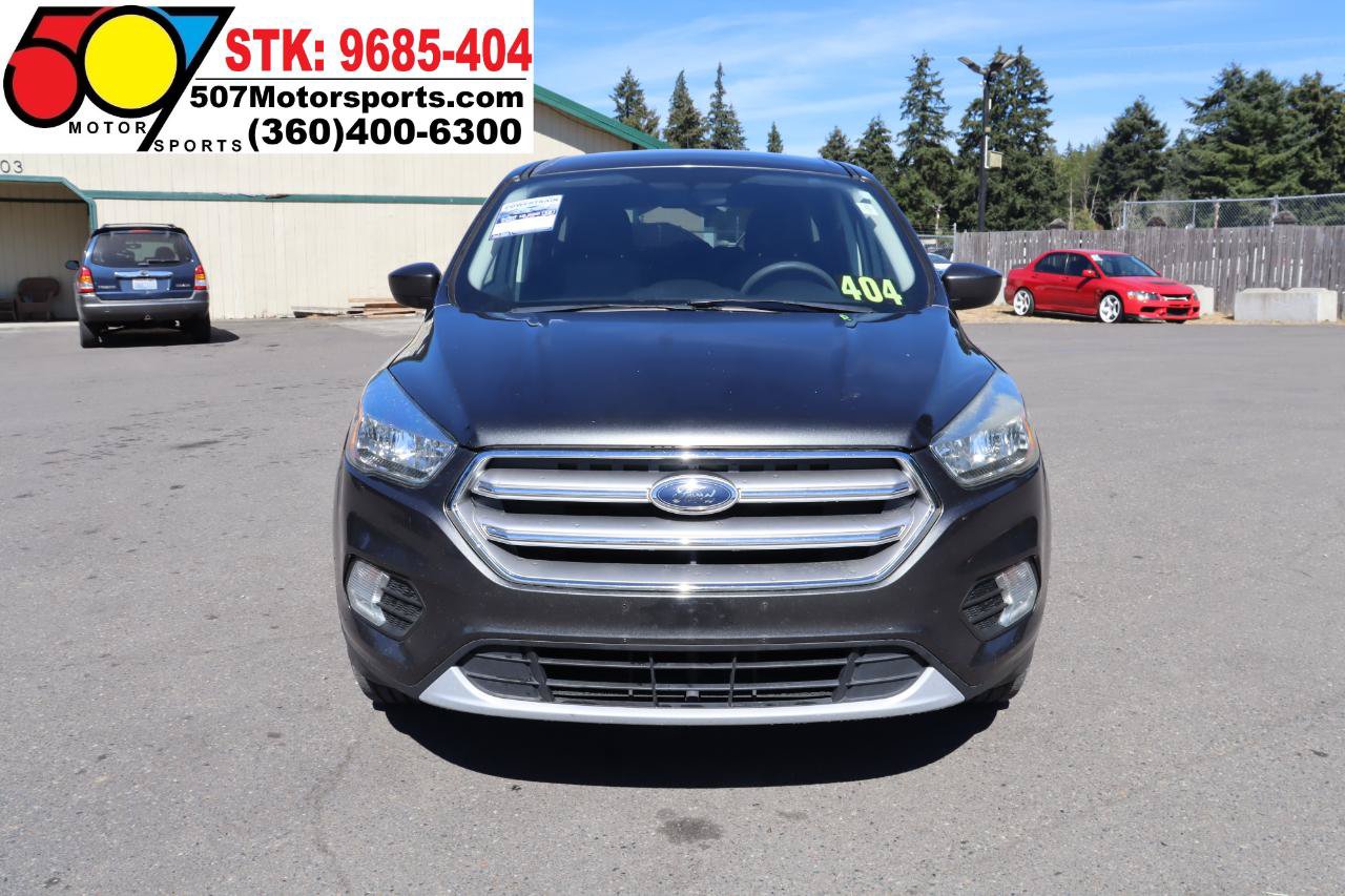Used 2017 Ford Escape SE FWD image 11