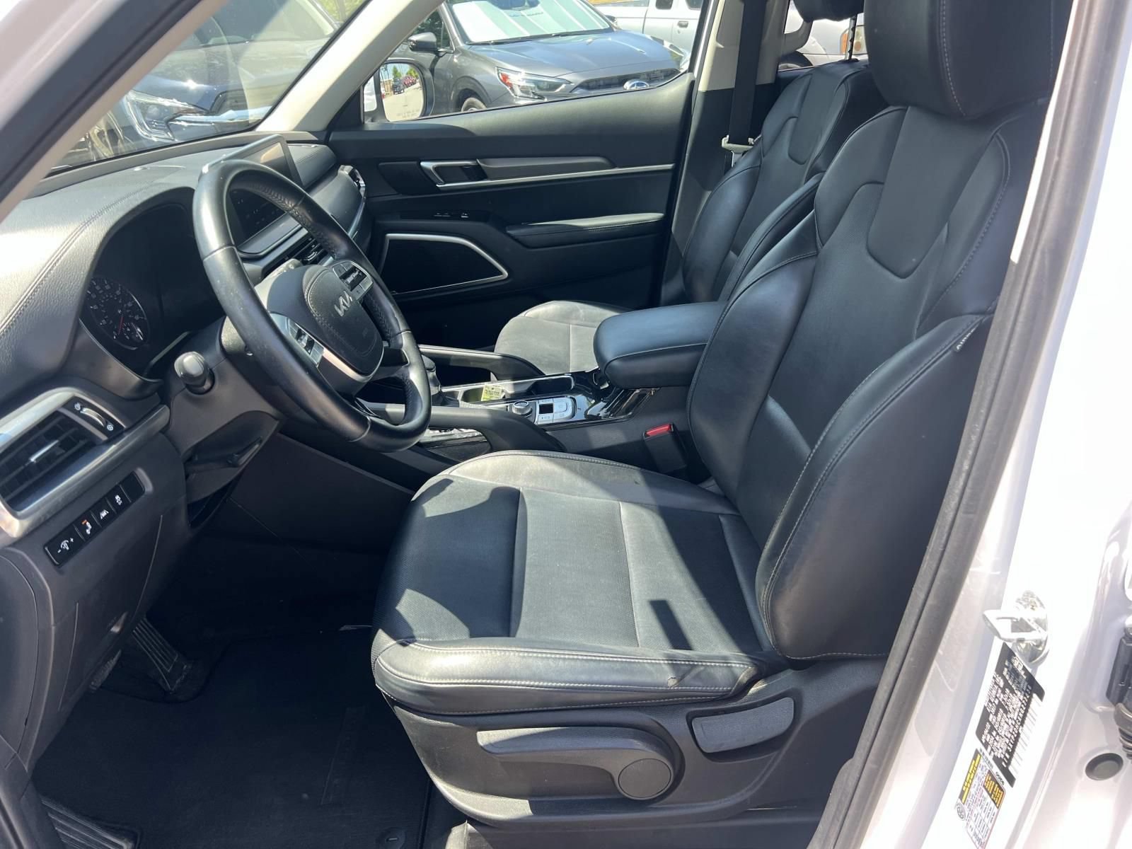 Used 2022 Kia Telluride LX AWD/4WD image 9