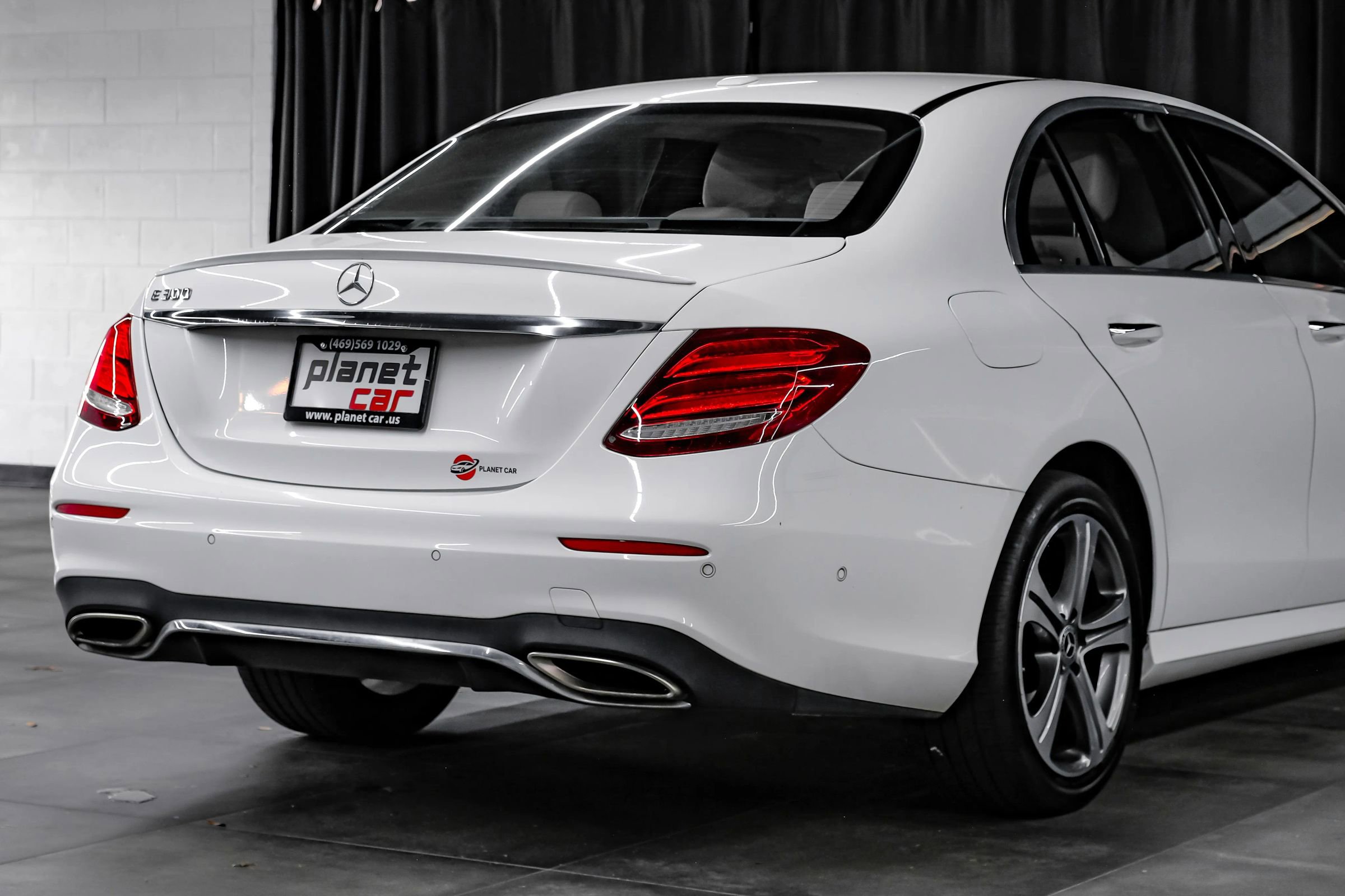 Used 2018 Mercedes-Benz E 300 w/ Premium 1 Package image 12