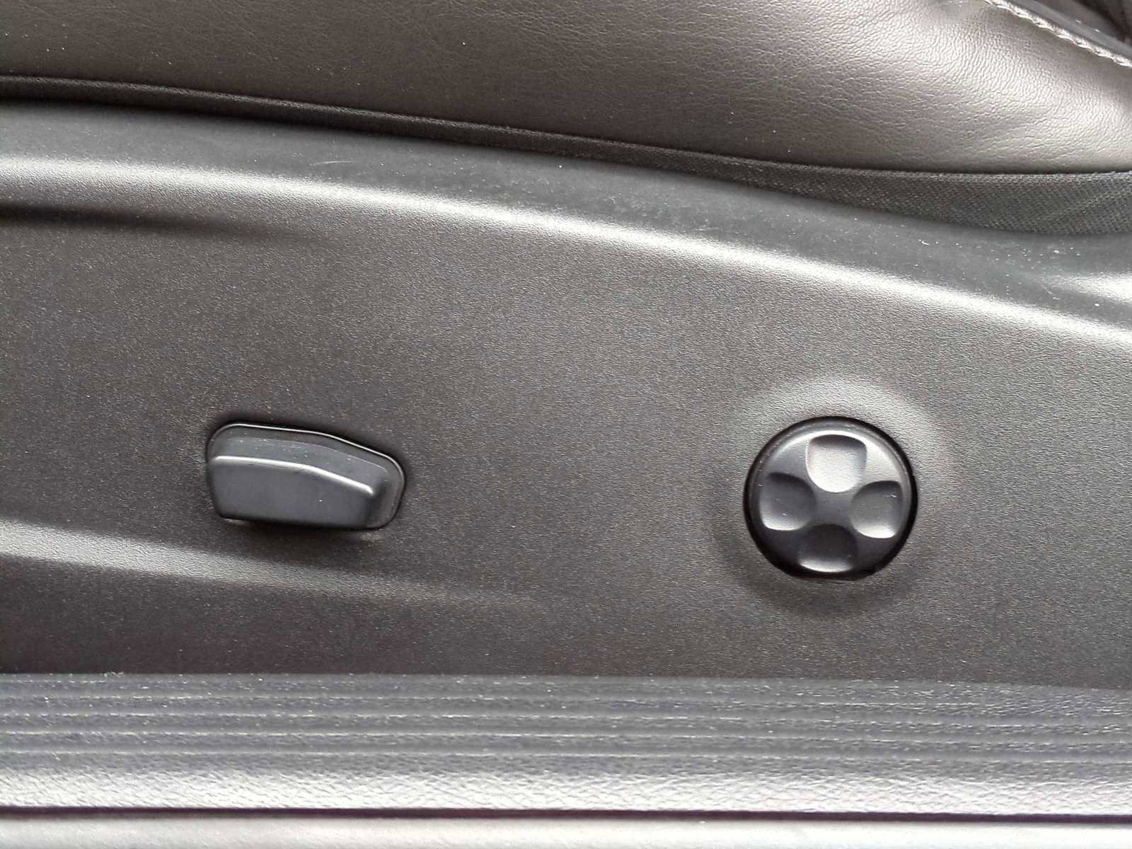 Used 2021 Dodge Challenger GT w/ Plus Package image 17