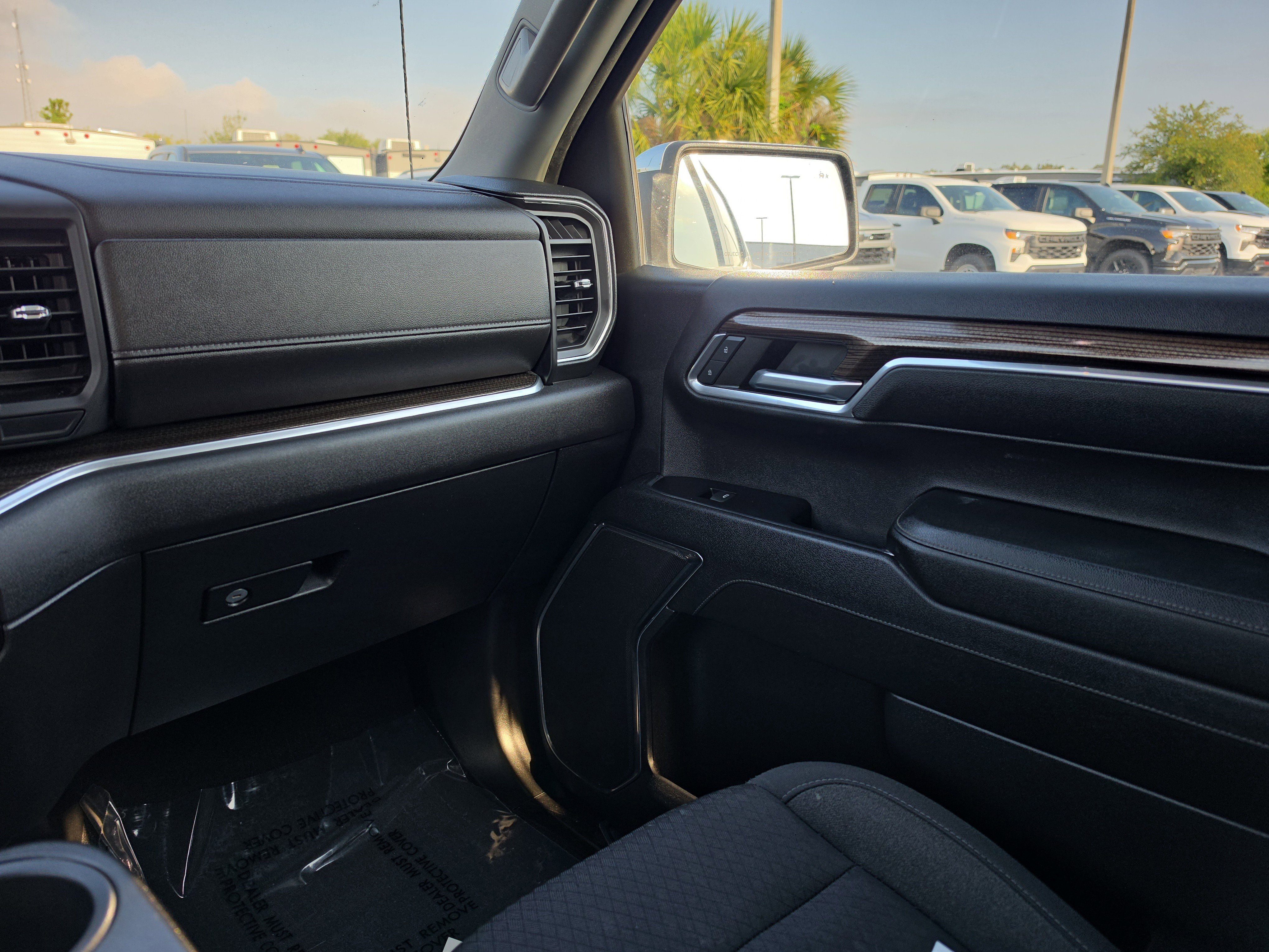 Used 2023 Chevrolet Silverado 1500 LT w/ Safety Package RWD image 10