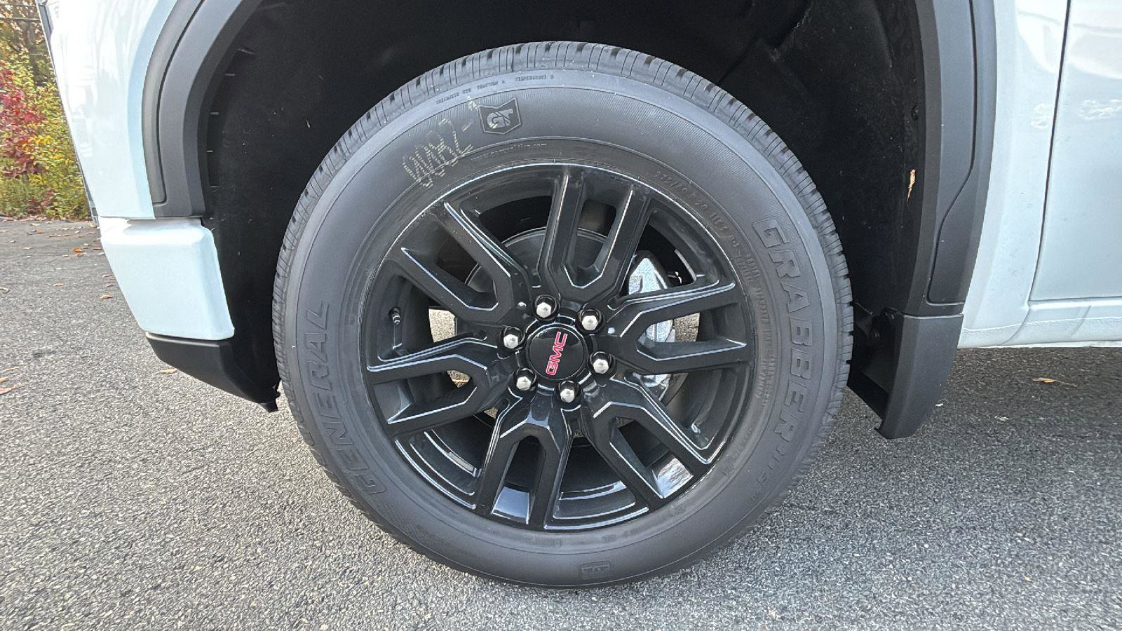 New 2026 GMC Sierra 1500 Elevation image 10