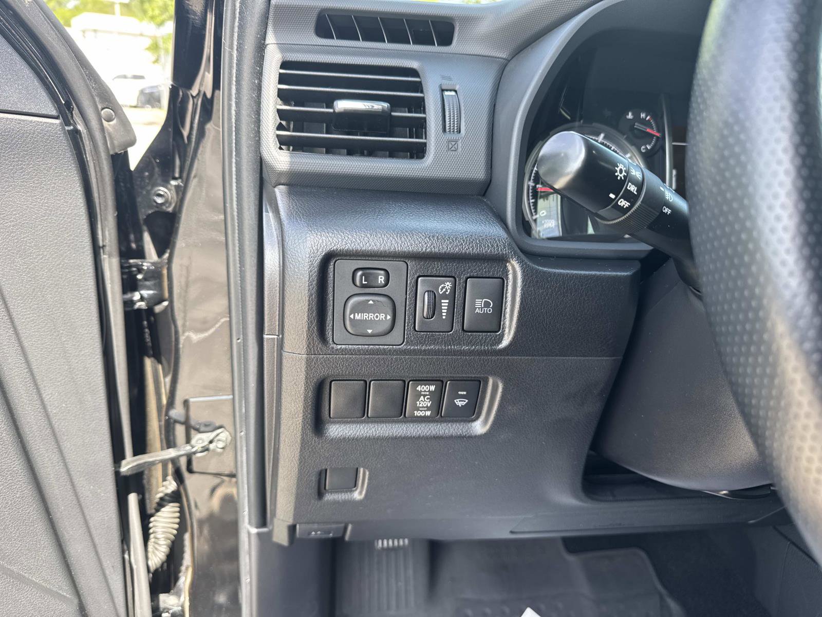 Used 2023 Toyota 4Runner TRD Off-Road Premium w/ Moonroof Package AWD/4WD image 33
