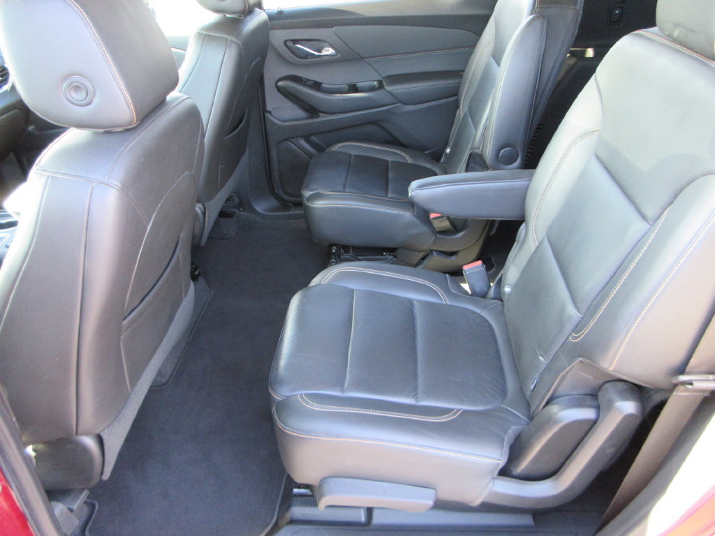 Certified 2020 Chevrolet Traverse LT w/ LT Premium Package FWD image 14