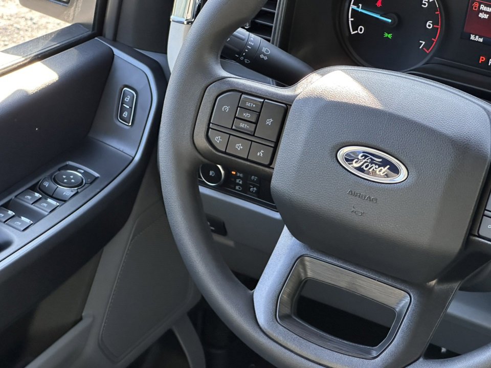 New 2025 Ford F250 XLT w/ FX4 Off-Road Package image 22