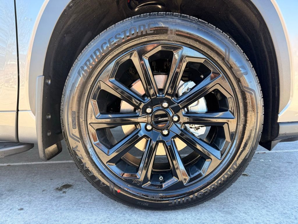 Used 2026 Toyota Highlander XLE image 32