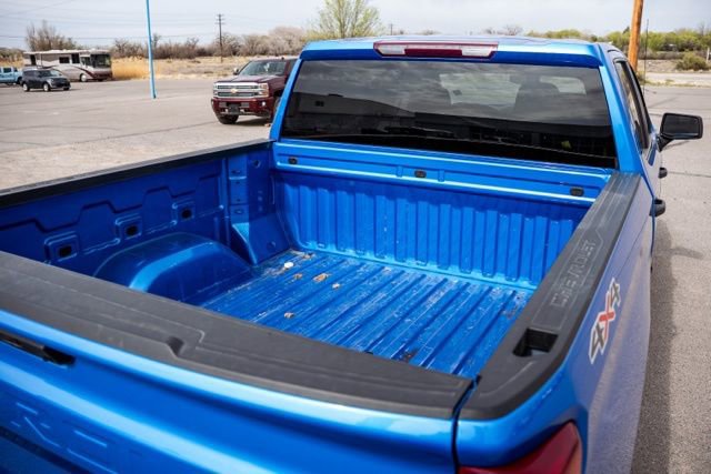 Used 2025 Chevrolet Silverado 1500 Custom image 9