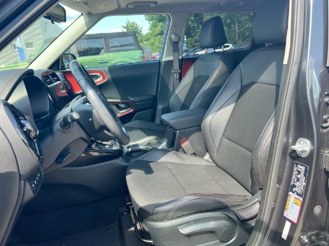 Used 2023 Kia Soul GT-Line FWD image 16