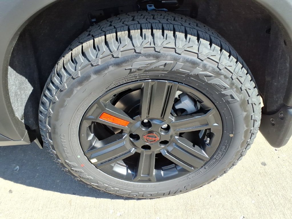 New 2027 Nissan Rogue SV AWD/4WD image 13