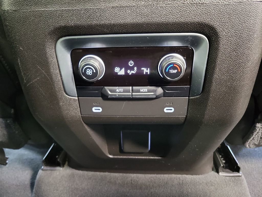 Used 2021 Chevrolet Tahoe LT image 28